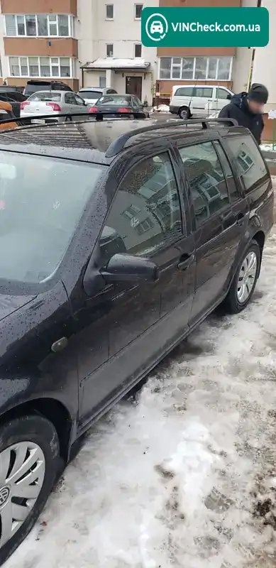 Volkswagen Golf 2000, фото з оголошення 2 з 6, VIN WVWZZZ1JZYW598460