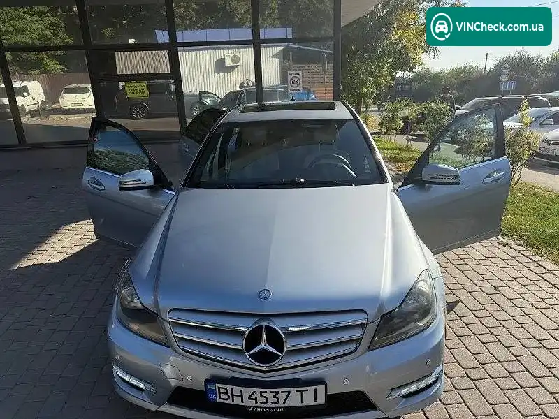 Mercedes-Benz C-Class 2012, фото з оголошення 2 з 11, VIN WDDGF4HB6DA767383
