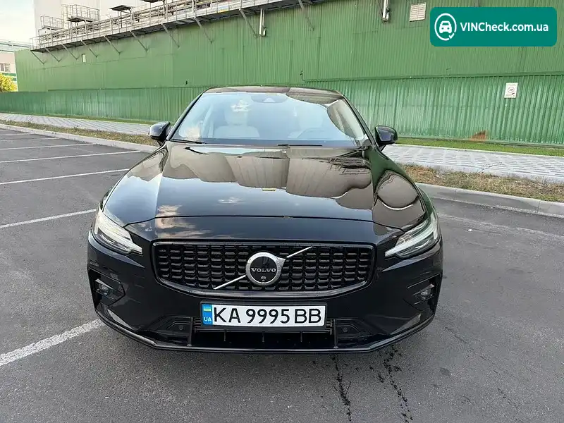 Volvo S60 2018, фото з оголошення 2 з 19, VIN 7JR102FK7KG001716