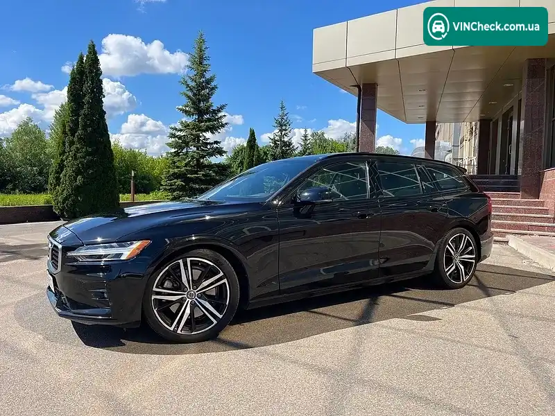 Volvo V60 2019, фото з оголошення 1 з 20, VIN YV1A22SM6K1337161