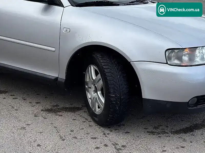 Audi A3 2000, фото з оголошення 2 з 10, VIN WAUZZZ8LZYA108777