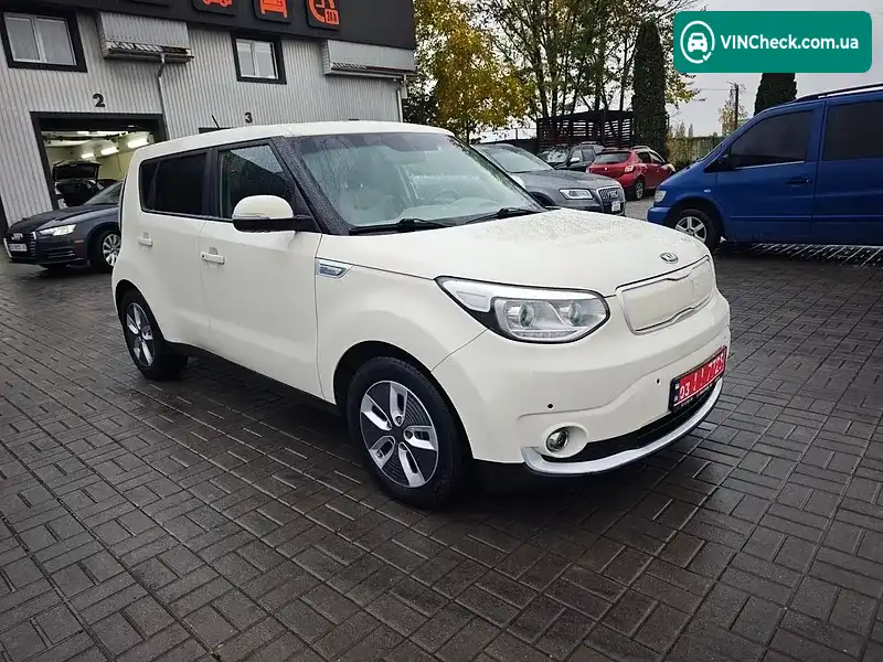 Kia Soul EV 2018, фото з оголошення 1 з 11, VIN KNAJX81EFJ7033102