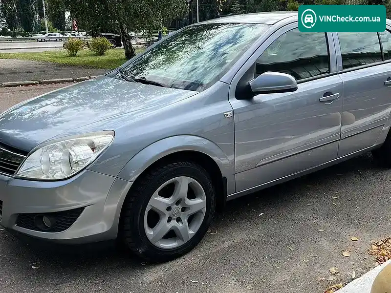 Opel Astra 2007, фото з оголошення 2 з 21, VIN Y6D0AHL4875198615