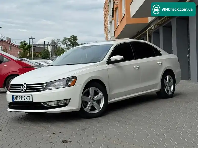 Volkswagen Passat 2013, фото з оголошення 1 з 8, VIN 1VWBN7A32DC142718
