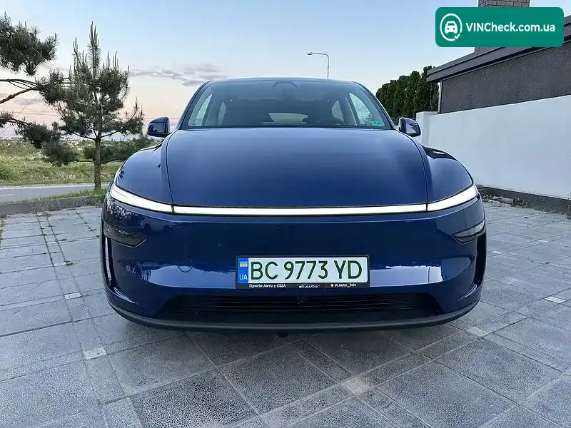 Tesla Model Y 2025, фото з оголошення 2 з 18, VIN 7SAYGDEEXTA501042
