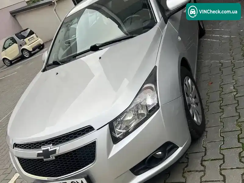 Chevrolet Cruze 2011, фото з оголошення 2 з 8, VIN KL1JA6959CK580910
