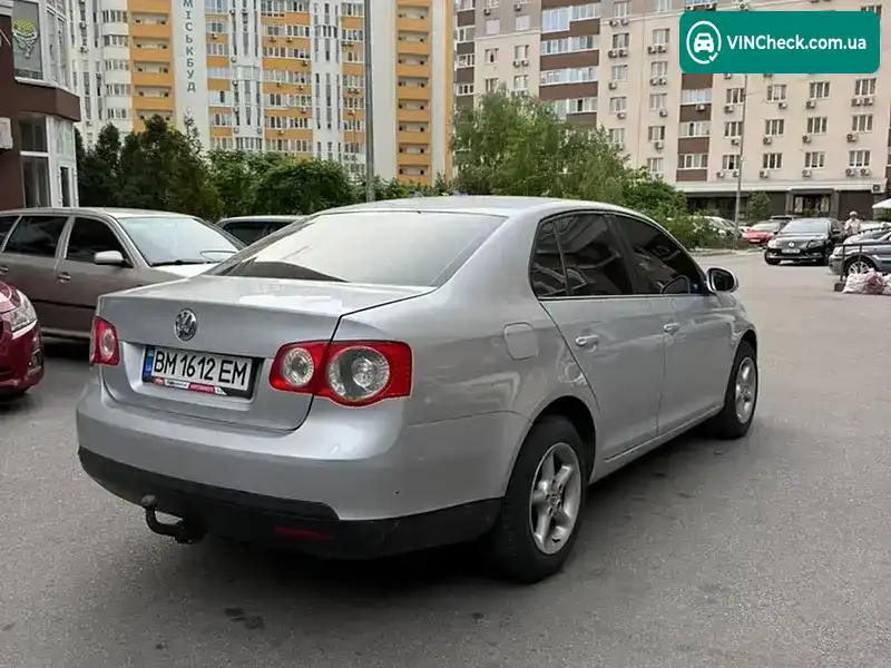 Volkswagen Jetta 2005, фото з оголошення 2 з 14, VIN WVWZZZ1KZ6M649276