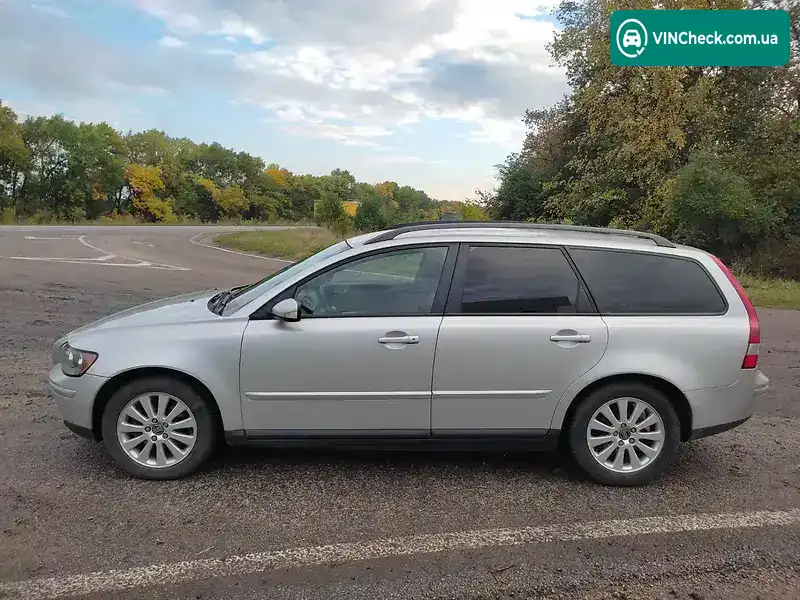 Volvo V50 2006, фото з оголошення 2 з 18, VIN YV1MW765262213935