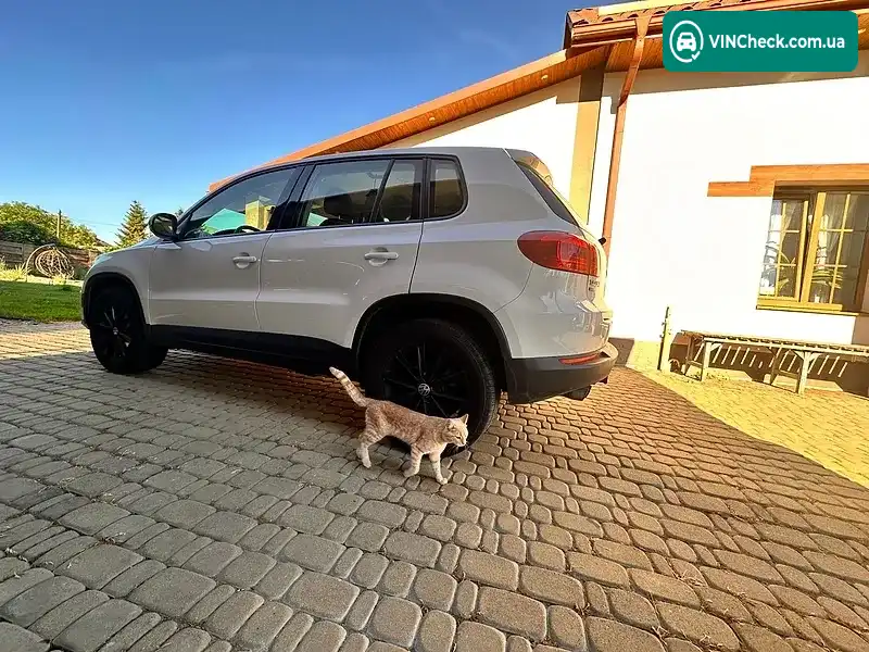 Volkswagen Tiguan 2017, фото з оголошення 1 з 20, VIN WVGBV7AX1HK044809