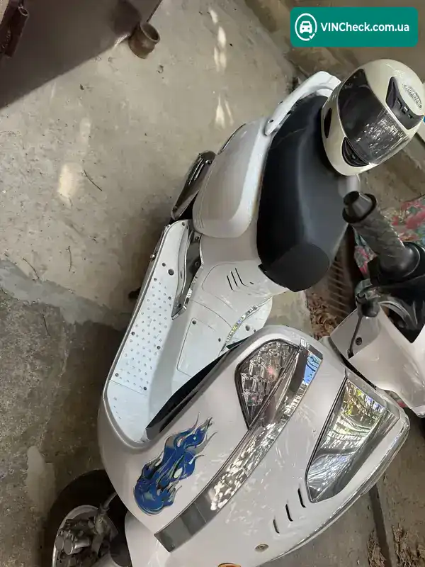 YiBen YB 125T-12 2014, фото з оголошення 2 з 6, VIN LYDTCJC05E1200186