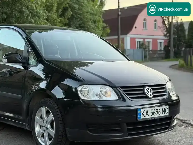 Volkswagen Touran 2004, фото з оголошення 1 з 10, VIN WVGZZZ1TZ4W168541