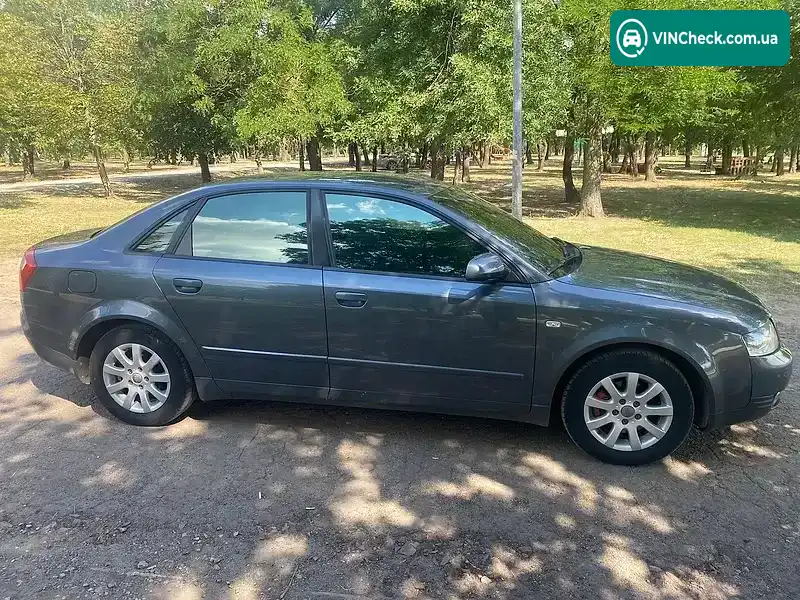 Audi A4 2004, фото з оголошення 2 з 8, VIN WAUZZZ8E55A054216
