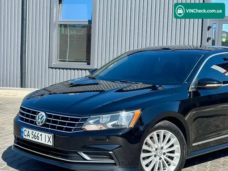 Volkswagen Passat 2016, фото з оголошення 2 з 16, VIN 1VWBT7A30GC061923