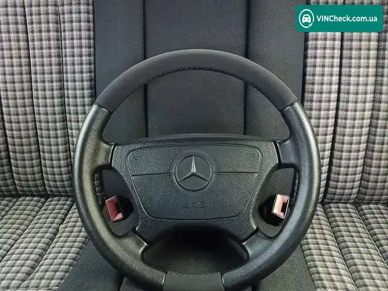 Mercedes-Benz E-Class 1994, фото з оголошення 2 з 6, VIN WDB1241311C018915