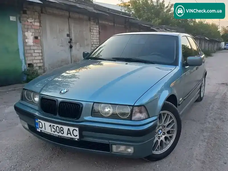 BMW 3 Series 1996, фото з оголошення 1 з 18, VIN WBACA71050JE24012
