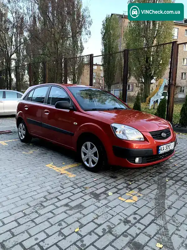 Kia Rio 2005, фото з оголошення 1 з 20, VIN KNEDE243266026424