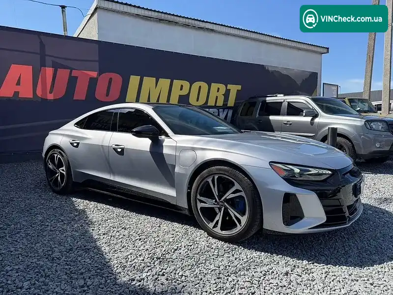 Audi e-tron GT 2022, фото з оголошення 1 з 20, VIN WAUCJBFW5N7007135