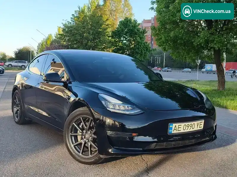 Tesla Model 3 2018, фото з оголошення 1 з 21, VIN 5YJ3E1EA5JF018602