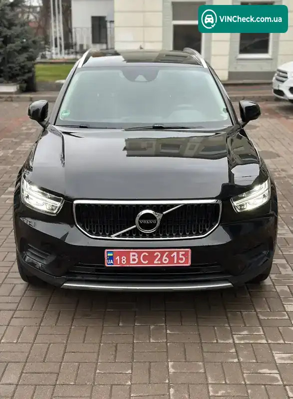 Volvo XC40 2019, фото з оголошення 2 з 20, VIN YV1XZ72VDL2266175