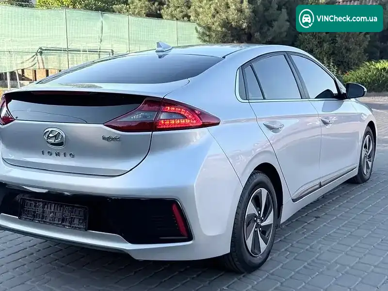 Hyundai Ioniq 2017, фото з оголошення 2 з 20, VIN KMHC75LC7JU063940