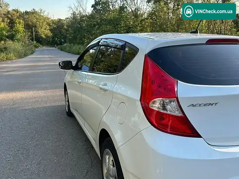 Hyundai Accent 2015, фото з оголошення 1 з 10, VIN KMHCT5AE7GU260082