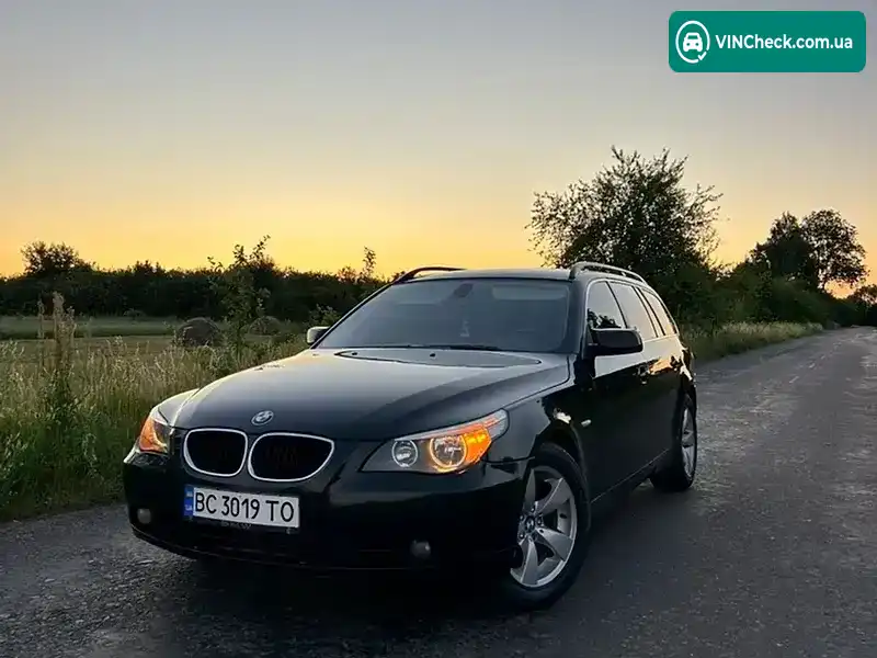 BMW 5 Series 2004, фото з оголошення 2 з 20, VIN WBANJ51080B404485
