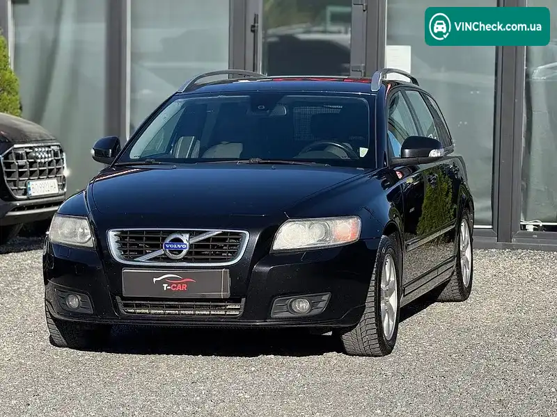 Volvo V50 2010, фото з оголошення 2 з 20, VIN YV1MW84E1B2591623