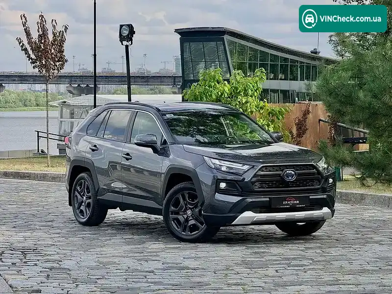 Toyota RAV4 2023, фото з оголошення 1 з 20, VIN JTMJ03FV90D211201