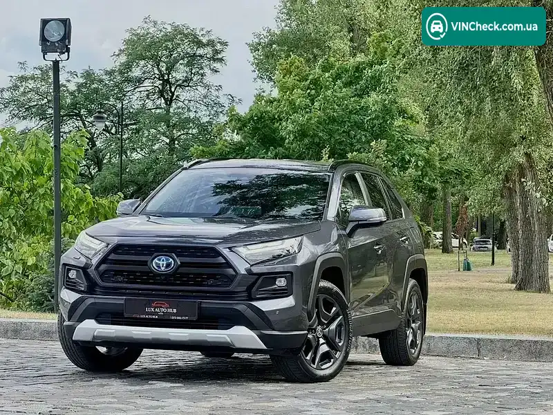 Toyota RAV4 2023, фото з оголошення 2 з 20, VIN JTMJ03FV90D211201