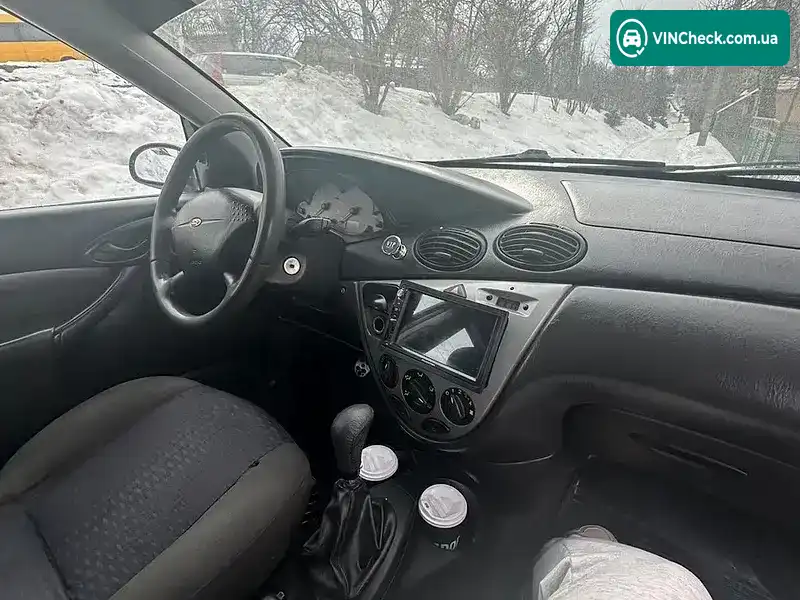 Ford Focus 2001, фото з оголошення 2 з 5, VIN WF0NXXGCDN1U84851