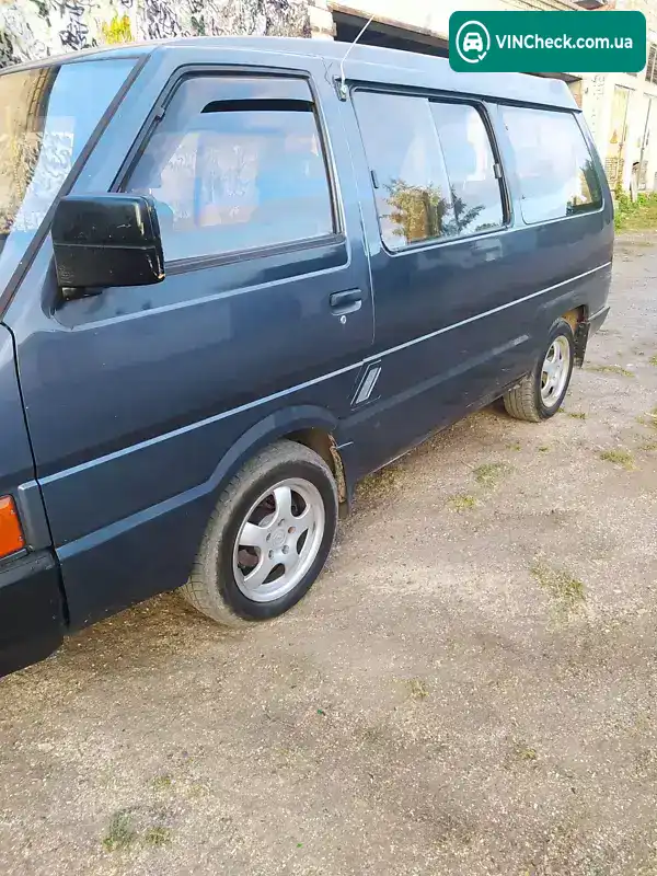 Nissan Vanette 1993, фото з оголошення 2 з 11, VIN JN10WUC22U0008439