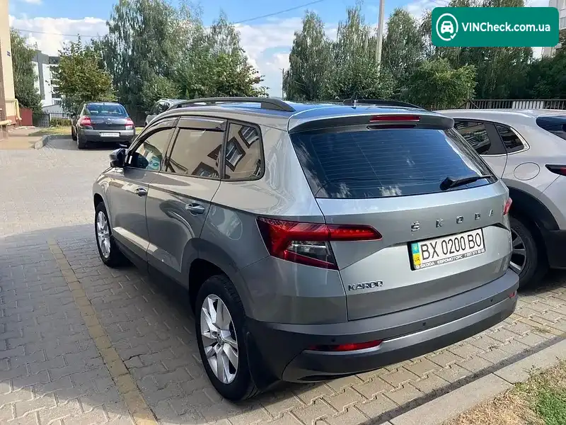 Skoda Karoq 2021, фото з оголошення 2 з 12, VIN TMBJC6NU7NB200363