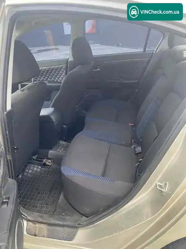 Mazda 3 2004, фото з оголошення 2 з 10, VIN JMZBK12F251145736