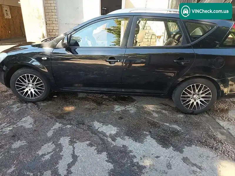 Kia Ceed 2007, фото з оголошення 1 з 18, VIN U5YFF52238L024215