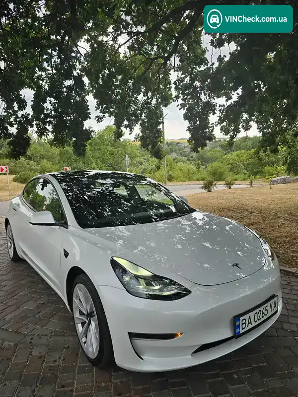 Tesla Model 3 2021, фото з оголошення 2 з 21, VIN 5YJ3E1EB8MF015495