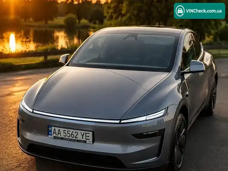 Tesla Model Y 2025, фото з оголошення 1 з 20, VIN 7SAYGDEE9TF330643