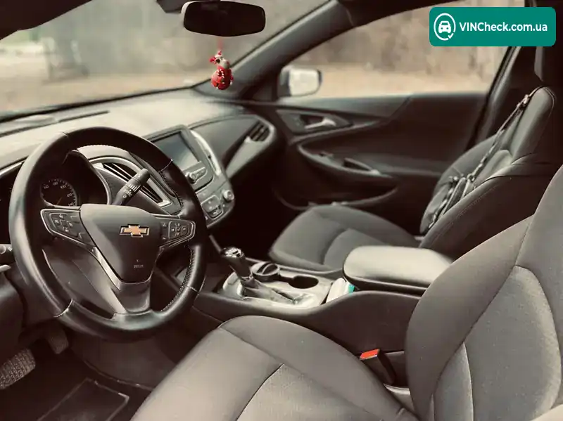Chevrolet Malibu 2018, фото з оголошення 2 з 7, VIN 1G1ZB5ST7JF239297