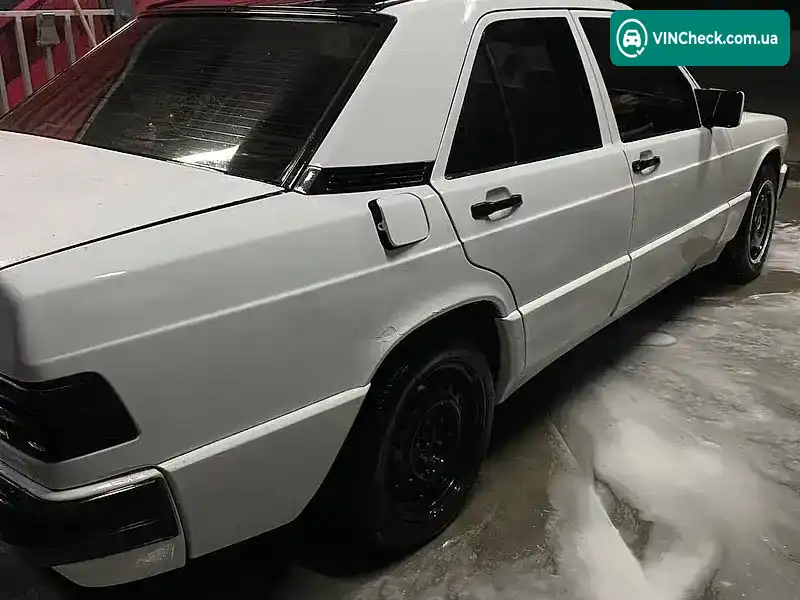 Mercedes-Benz 190 1992, фото з оголошення 2 з 17, VIN WDB2010181A688028