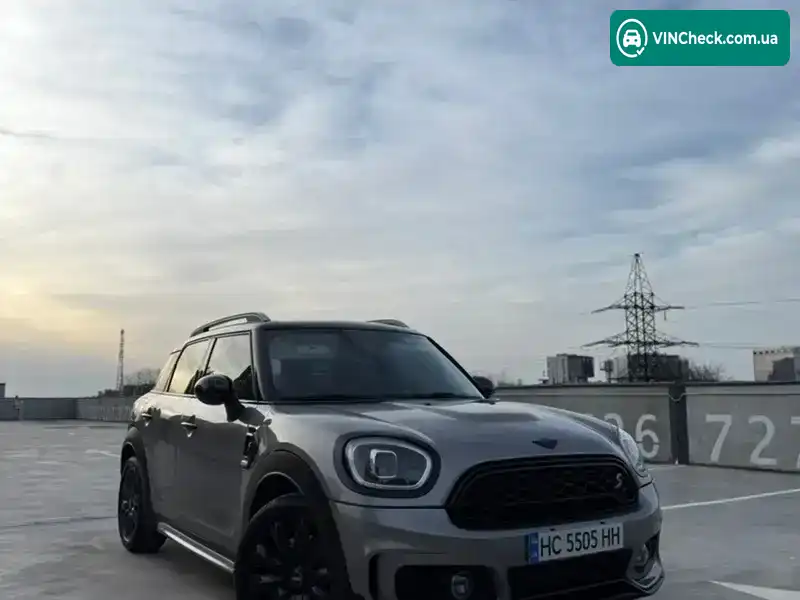 MINI Countryman 2018, фото з оголошення 1 з 21, VIN WMZYT3C5XK3E96495