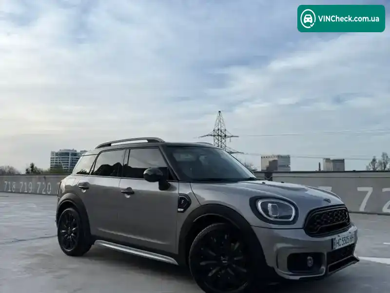 MINI Countryman 2018, фото з оголошення 2 з 21, VIN WMZYT3C5XK3E96495