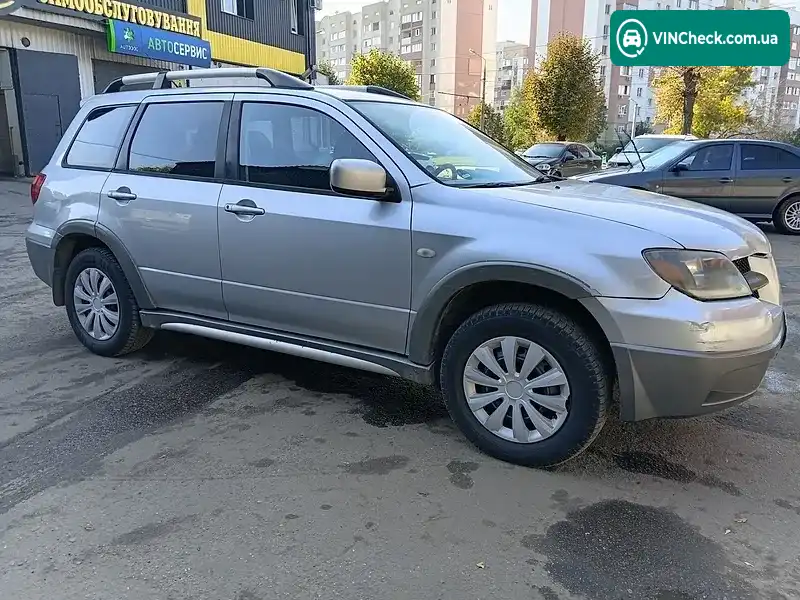 Mitsubishi Outlander 2005, фото з оголошення 2 з 17, VIN JMBXRCU5W5U003648