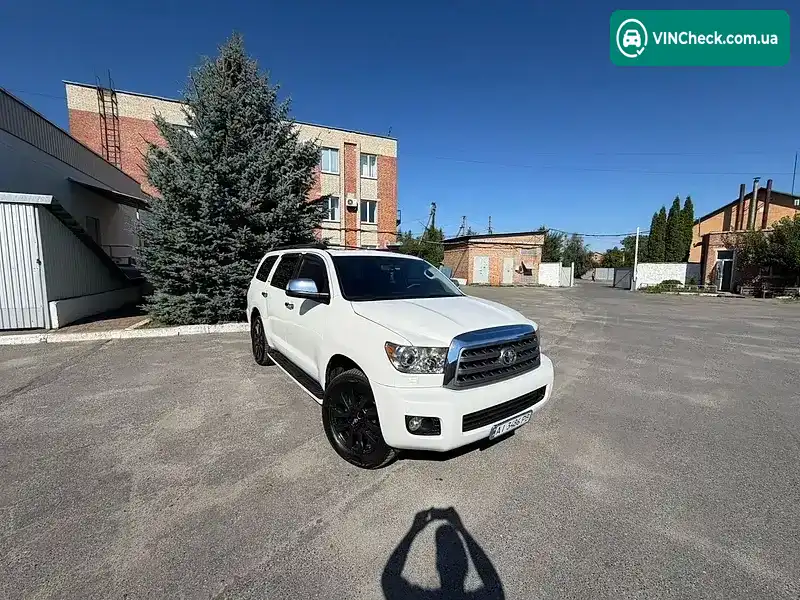 Toyota Sequoia 2010, фото з оголошення 2 з 11, VIN 5TDDY5G13AS028962