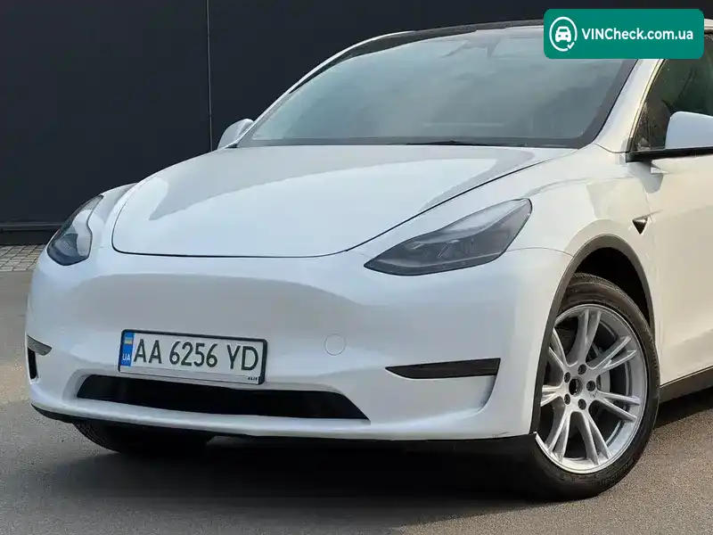 Tesla Model Y 2024, фото з оголошення 1 з 21, VIN 7SAYGDED8RF084555