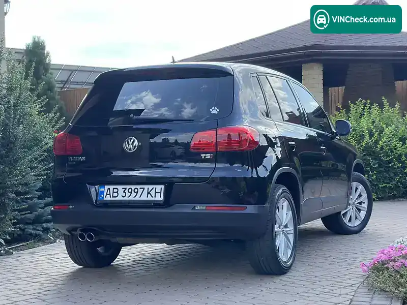Volkswagen Tiguan 2017, фото з оголошення 2 з 19, VIN WVGAV7AXXHK046280