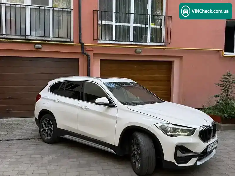 BMW X1 2020, фото з оголошення 1 з 11, VIN WBXJG9C0XL3L81037