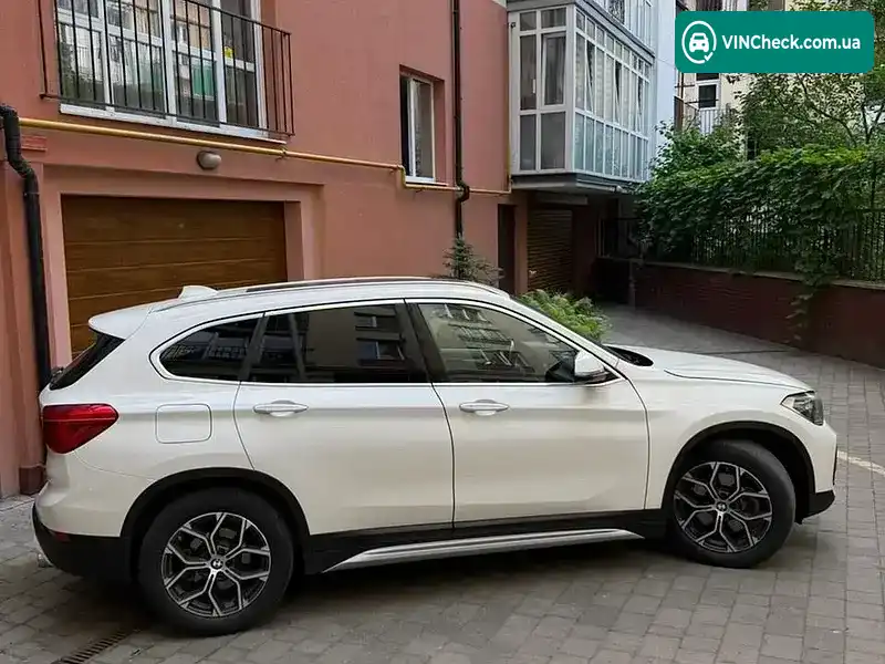 BMW X1 2020, фото з оголошення 2 з 11, VIN WBXJG9C0XL3L81037