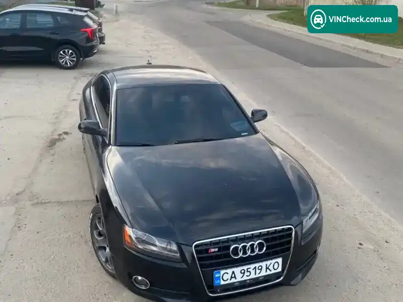 Audi A5 2010, фото з оголошення 2 з 21, VIN WAULFAFR2AA058191