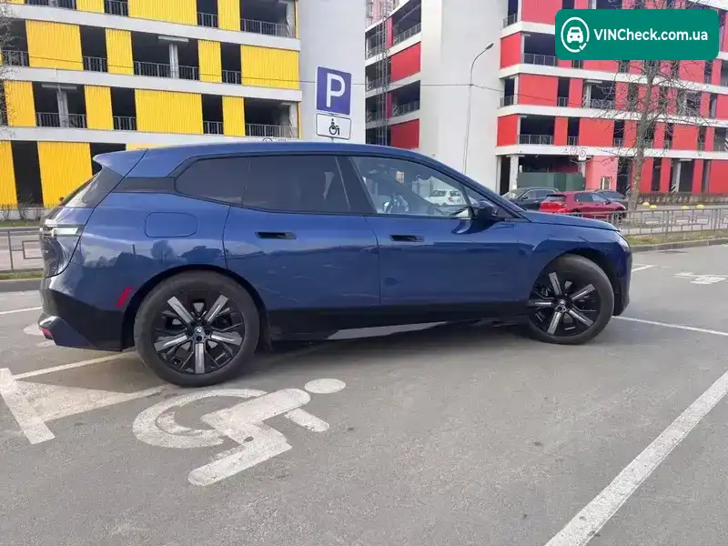 BMW iX 2024, фото з оголошення 2 з 9, VIN WB523CF06SCT81441