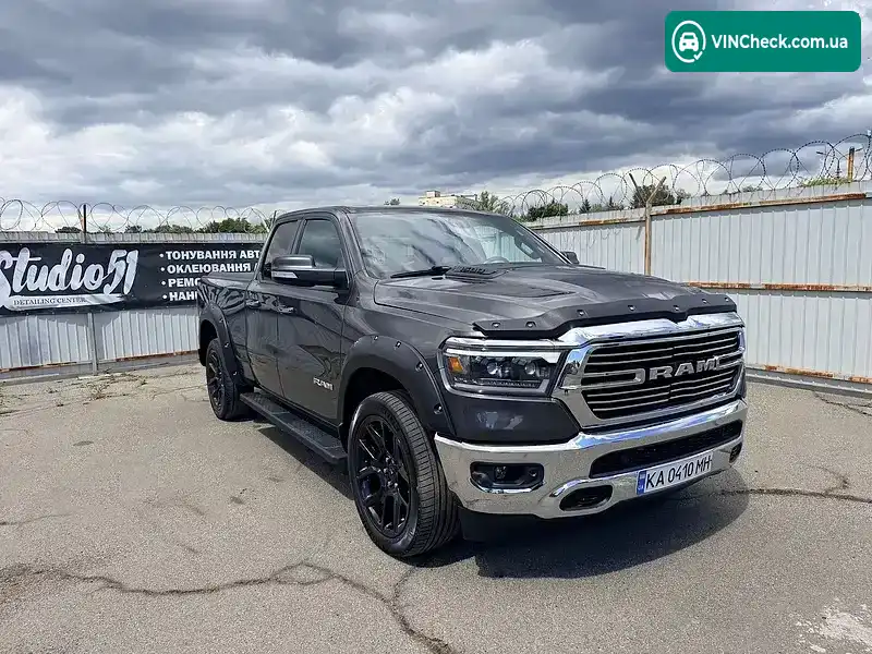 Ram 1500 2020, фото з оголошення 2 з 20, VIN 1C6RRFBG2LN290413