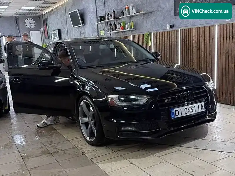 Audi A4 2013, фото з оголошення 2 з 12, VIN WAUFFAFL0EN021177